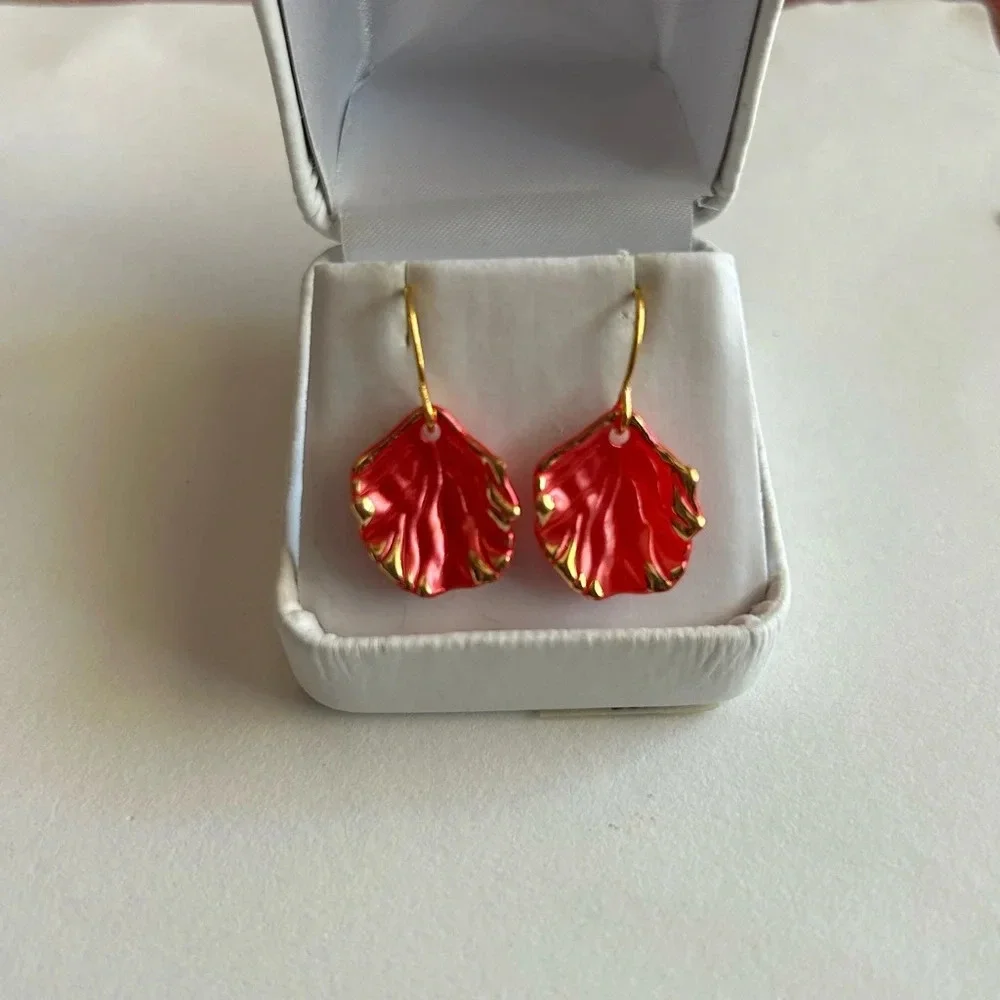 3/$20 Red Gold Tone Faux Sea Shell Ocean Beach Dandle Earrings
